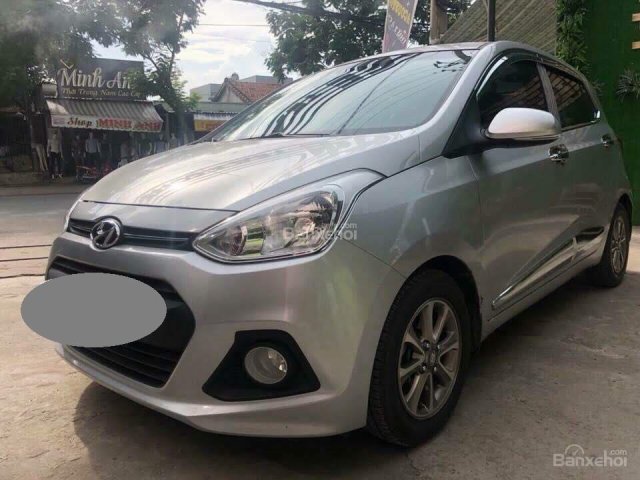 Bán Hyundai Grand i10 hatchback 2016 số sàn màu bạc full