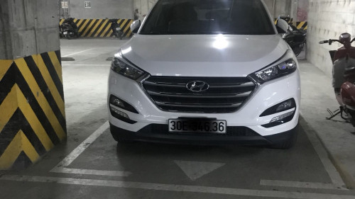 Cần bán gấp Hyundai Tucson 2.0 AT năm sản xuất 2016, màu kem (be), nhập khẩu chính chủ