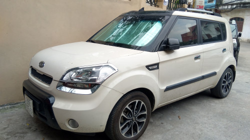 Bán Kia Soul 1.6 AT đời 2010, màu trắng  