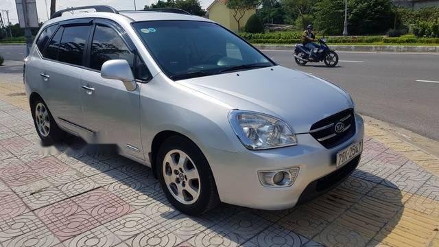 Cần bán Kia Carens 2.0cm3, xe bản full, có cửa sổ trời