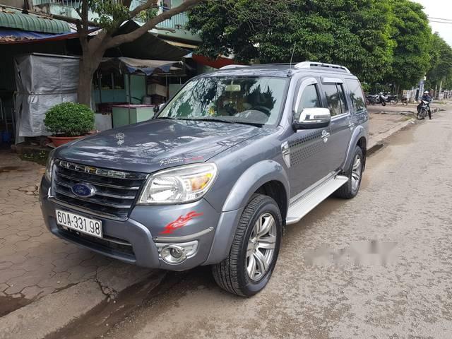 Xe Ford Everest sản xuất 2009, màu xám chính chủ bán