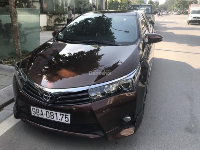 Bán Toyota Corolla Altis 2.0 đời 2016, màu nâu như mới