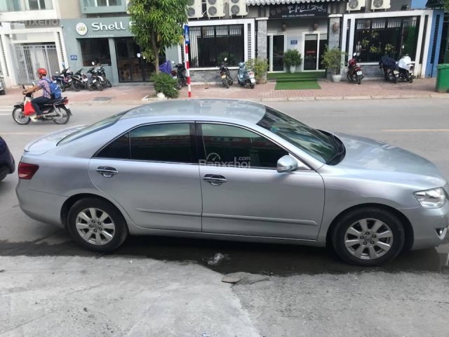 Bán Camry 2008 tự động, màu bạc, xe đẹp