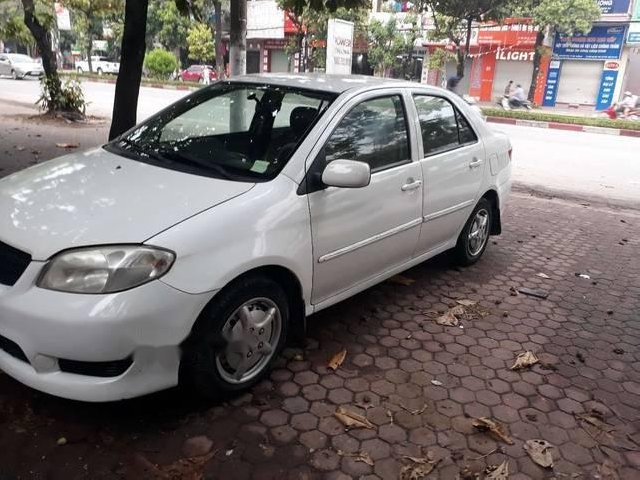 Bán Toyota Vios đời 2004, màu trắng, giá 155tr