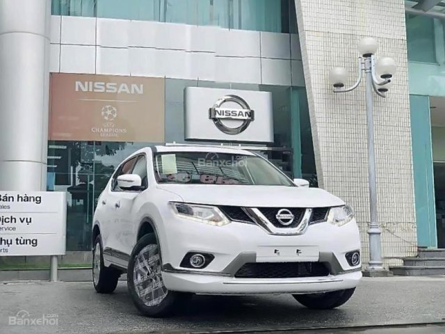 Bán Nissan X trail 2.0 SL 2WD Premium đời 2018, màu trắng0