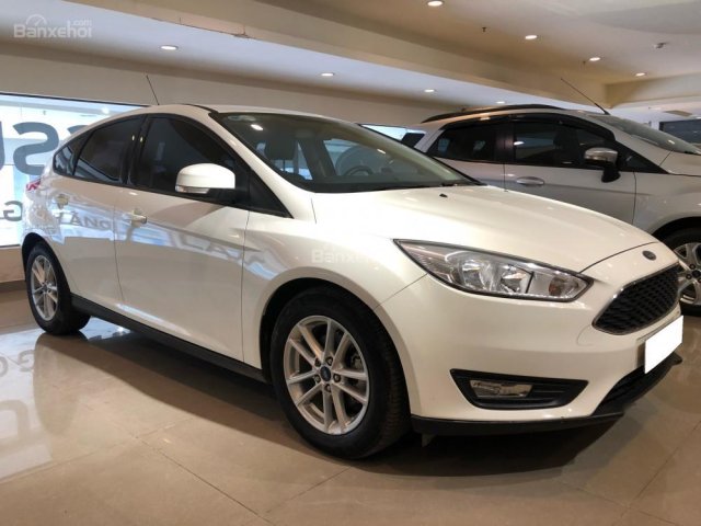 Cần bán Ford Focus 1.5L Ecoboost Trend đời 2017, màu trắng