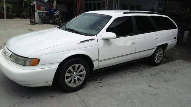 Bán ô tô Ford Taurus 2000, màu trắng, giá 105tr0