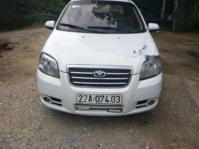 Bán xe Daewoo Gentra đời 2009, màu trắng, giá chỉ 159 triệu