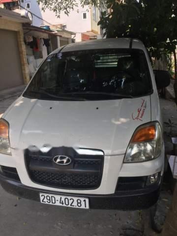 Bán ô tô Hyundai Starex năm 2004, màu trắng, giá tốt