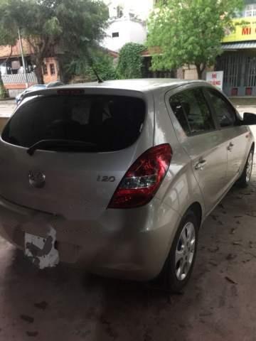 Bán xe Hyundai i20 sản xuất 2011, màu bạc, nhập khẩu  