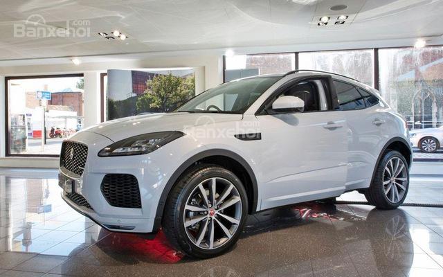 Hotline Jaguar 0918842662- Bán Jaguar E-Pace, E-Pace R-Dynamic SE, E-pace Portfolio all new 2018 màu trắng, đỏ0