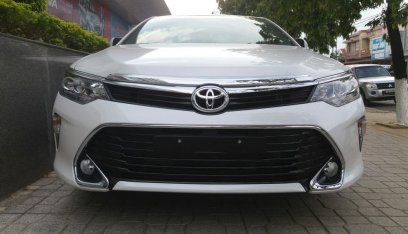 Đại lý Toyota Thái Hòa- Từ Liêm bán Toyota Camry 2.0E năm 2018, đủ màu