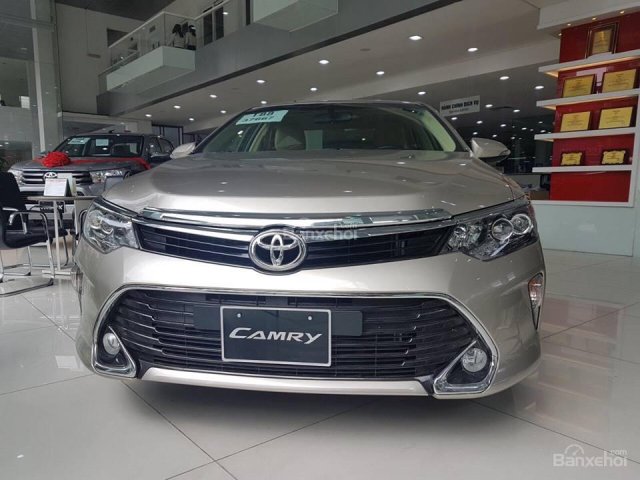 Đại lý Toyota Thái Hòa- Từ Liêm, bán Toyota Camry 2.0E năm 2018, đủ màu