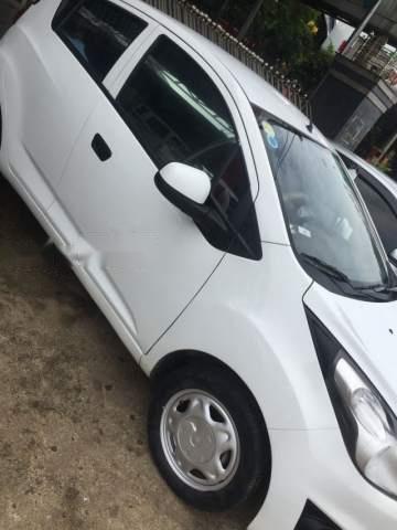 Bán Chevrolet Spark MT năm sản xuất 2014, màu trắng, xe đẹp không bị lỗi