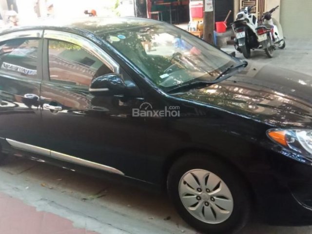 Cần bán xe Hyundai Avante 1.6MT năm 2013, màu đen, nhập khẩu