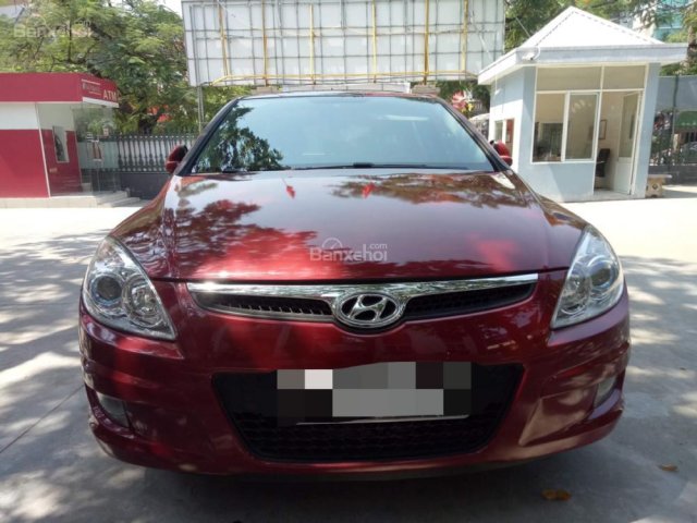 Bán ô tô Hyundai i30 sản xuất 2009, màu đỏ, nhập khẩu nguyên chiếc, 295 triệu