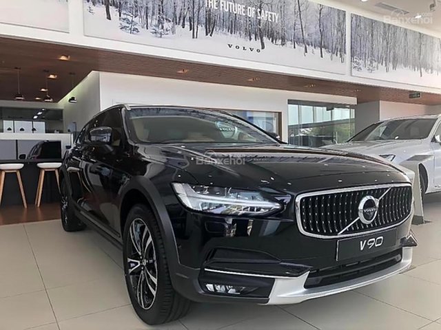 Bán Volvo V90 Cross County T6 AWD sản xuất năm 2018, màu đen sang trọng đẳng cấp0