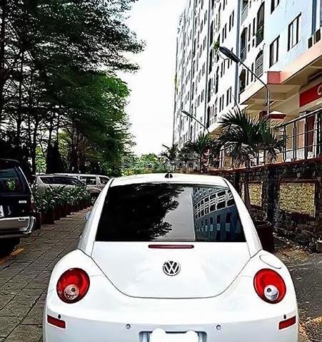 Cần bán gấp Volkswagen New Beetle 2.5 AT 2007, màu trắng, nhập khẩu  