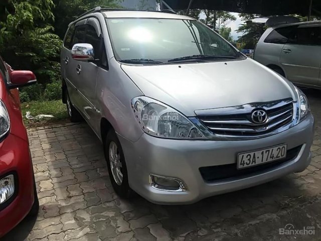 Cần bán xe Toyota Innova J năm 2008, màu bạc