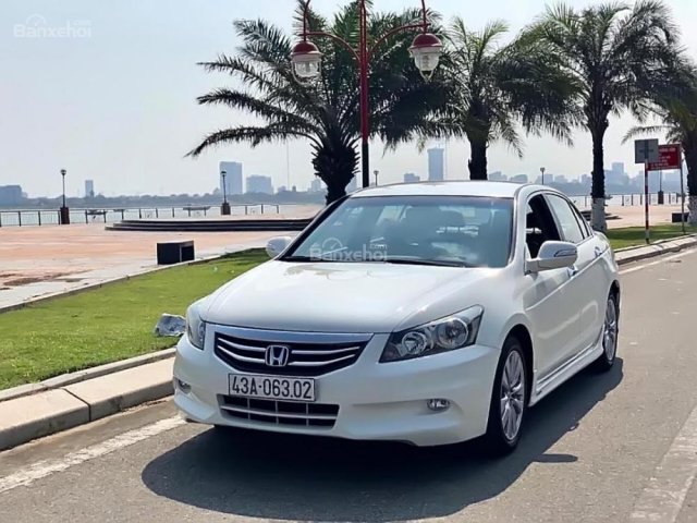 Cần bán Honda Accord 2.4 AT đời 2012, màu trắng, nhập khẩu nguyên chiếc