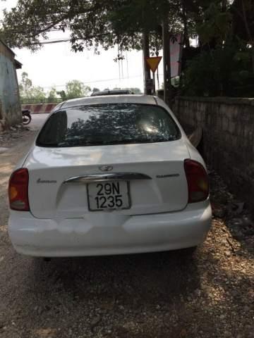 Bán xe Daewoo Lanos MT đời 2001, màu trắng, máy chất, gầm chắc