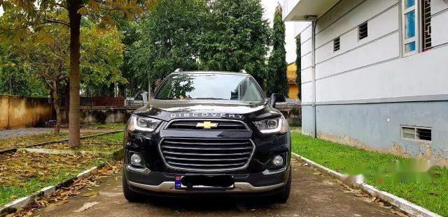 Bán xe Chevrolet Captiva Revv năm 2016, màu đen  