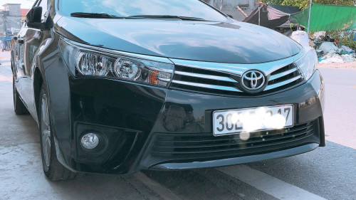 Bán ô tô Toyota Corolla altis 1.8 AT năm sản xuất 2017, màu đen0