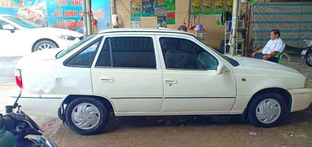 Cần bán lại xe Daewoo Cielo MT đời 1995, màu trắng 