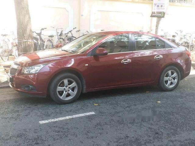 Bán Chevrolet Cruze LT đời 2011, màu đỏ