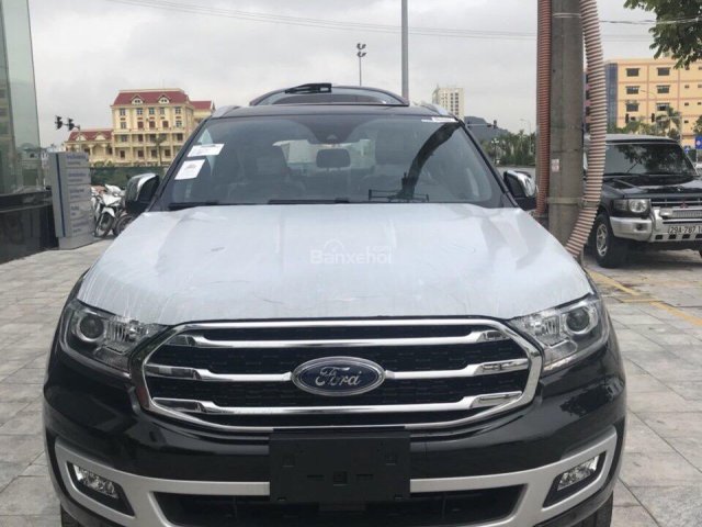 Cần bán xe Ford Everest Titanium Bi Turbo đời 2018, màu đen, nhập khẩu nguyên chiếc