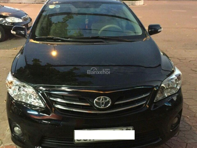 Bán Toyota Corolla Altis 1.8MT đời 2013, màu đen giá 530tr