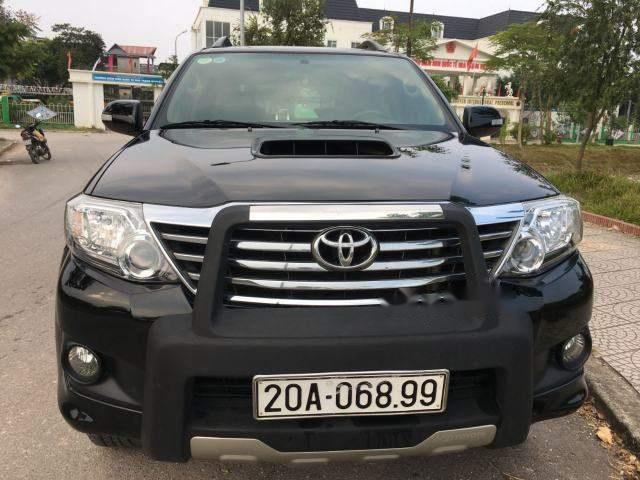 Bán xe Toyota Fortuner G 2013, màu đen xe gia đình, 775tr