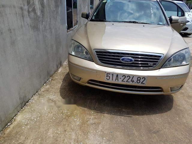 Cần bán gấp Ford Mondeo sản xuất năm 2005 số tự động, 210tr