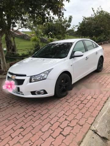 Bán xe Chevrolet Cruze sản xuất 2011, màu trắng số tự động