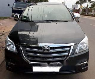 Bán Toyota Innova năm sản xuất 2010, màu đen đẹp như mới