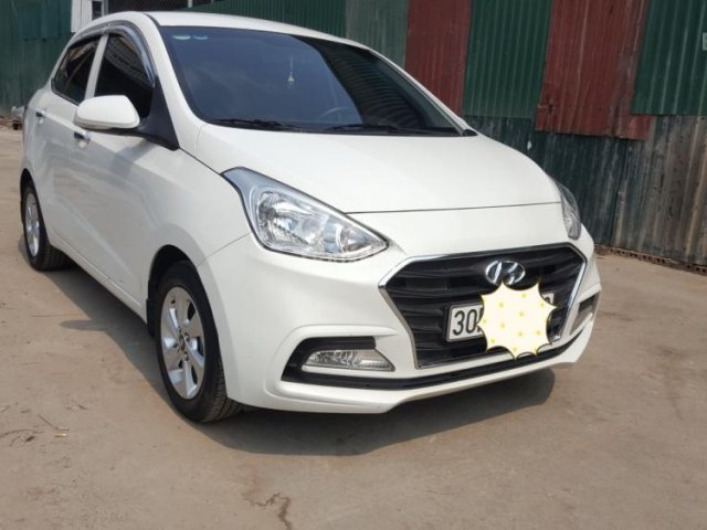 Bán xe Hyundai Grand i10 1.2 AT sản xuất năm 2017, màu trắng chính chủ, giá chỉ 420 triệu