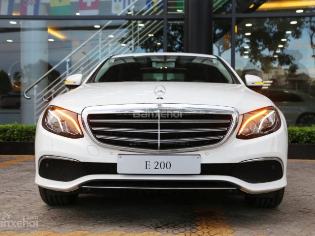 Bán Mercedes Benz E200 Phiên Bản Mới