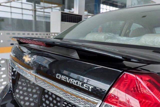 Bán xe Chevrolet Aveo năm 2018, màu đen