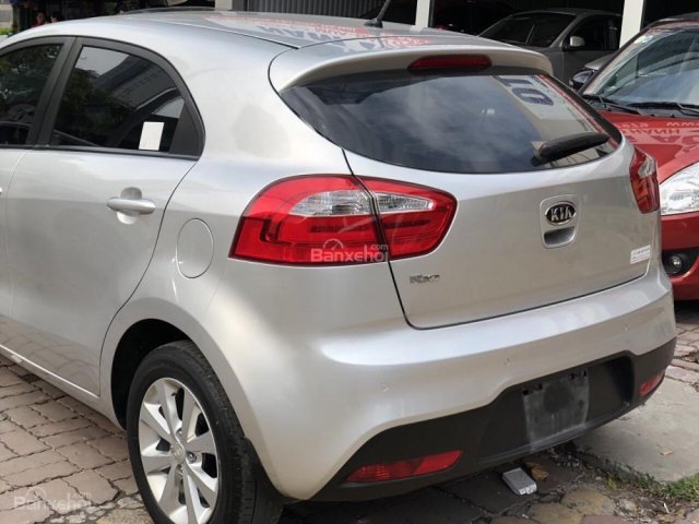 Cần bán lại xe Kia Rio năm 2011 màu bạc, giá chỉ 395 triệu, xe nhập