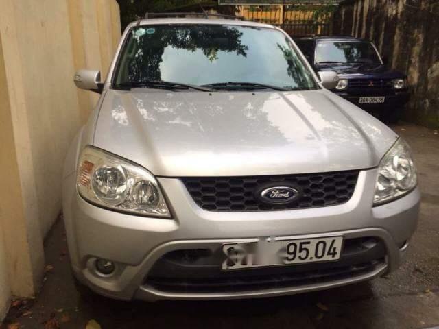 Bán Ford Escape năm sản xuất 2011, màu bạc số tự động