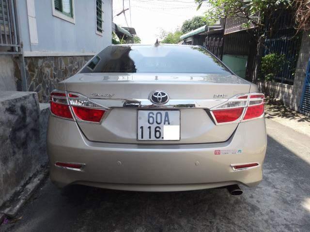 Bán Toyota Camry 2,0E màu nâu vàng, sản xuất, 2013, cá nhân một đời chủ