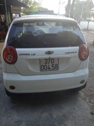 Cần bán Chevrolet Spark MT 2010, màu trắng, xe đẹp