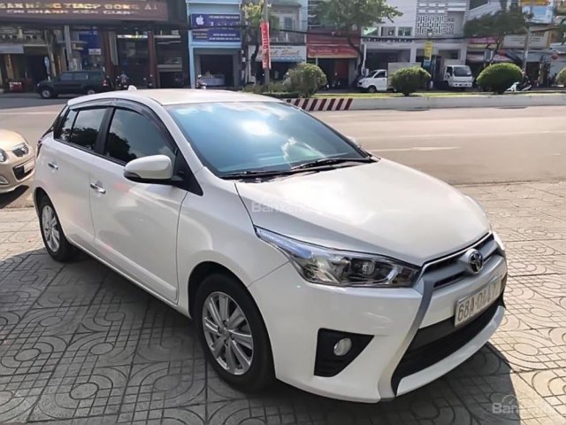 Cần bán gấp Toyota Yaris 1.3 G năm sản xuất 2016, màu trắng, nhập khẩu Thái Lan