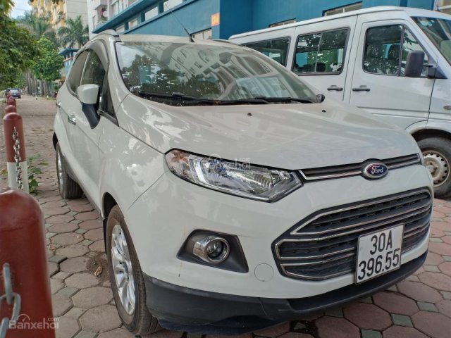 Bán xe Ford EcoSport Titanium năm 2014, màu trắng chính chủ