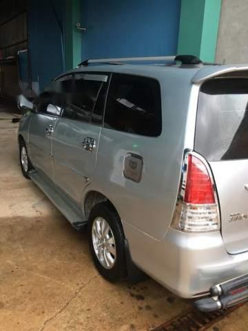 Cần bán gấp Toyota Innova J đời 2008, màu bạc