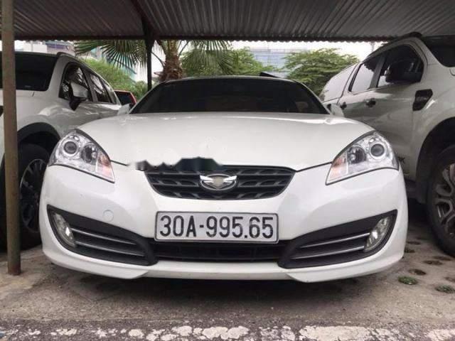 Cần bán gấp Hyundai Genesis 2.0T 2012, màu trắng, xe nhập, giá tốt