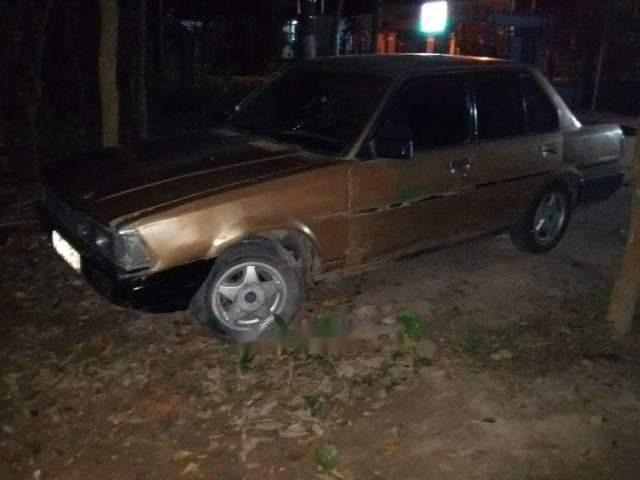 Bán ô tô Toyota Corolla năm sản xuất 1985, màu nâu 0