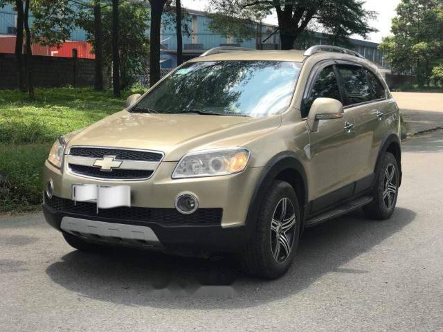 Bán Chevrolet Captiva LT năm sản xuất 2007, màu vàng ít sử dụng