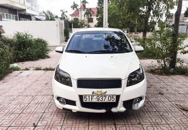 Cần bán lại xe Chevrolet Aveo LT 1.5 đời 2016, số sàn, 330tr