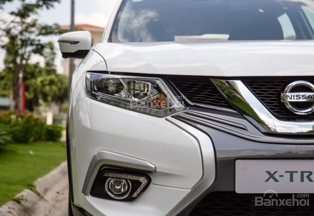 Bán Nissan X trail 2.0 SL năm sản xuất 2018, màu đen, nhập khẩu, 991tr